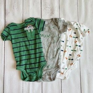 3 pack onesies size 9m